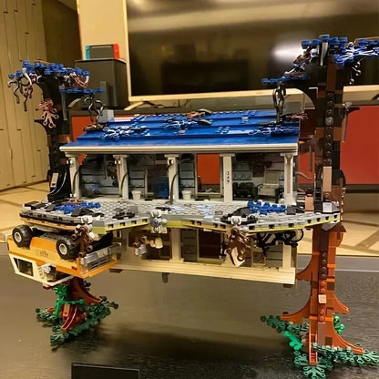 Upside House 75810