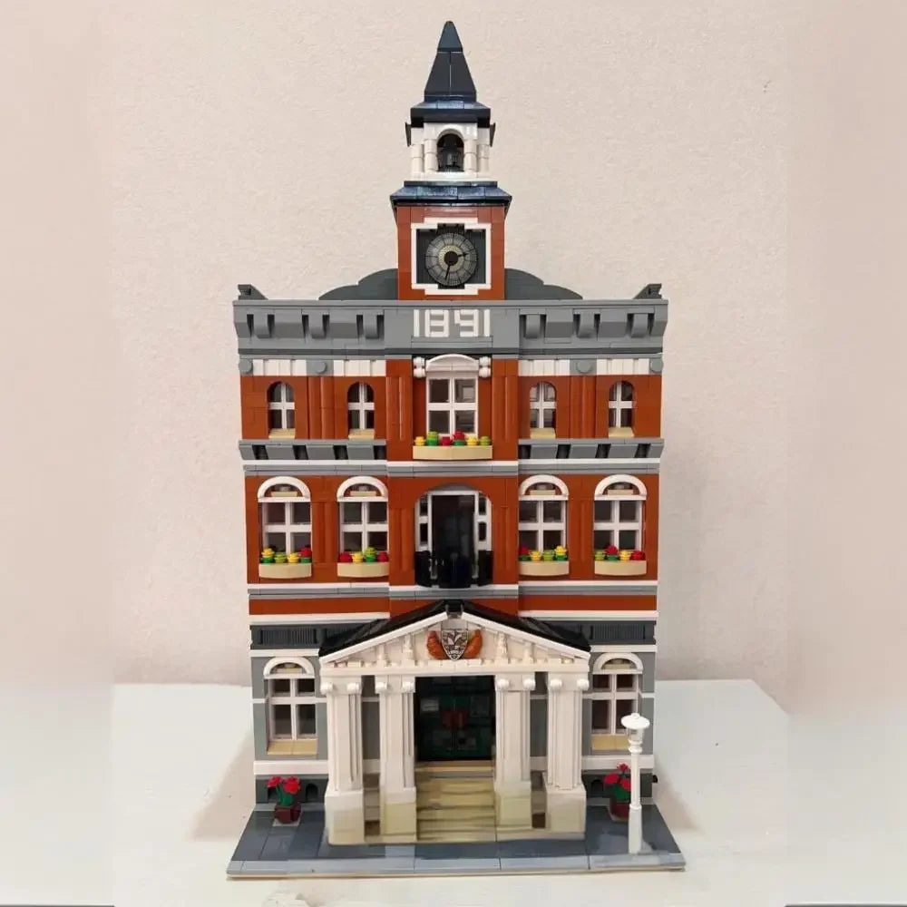 Town Hall 10224