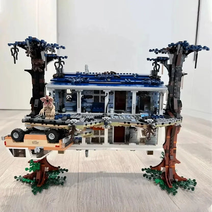 Upside House 75810