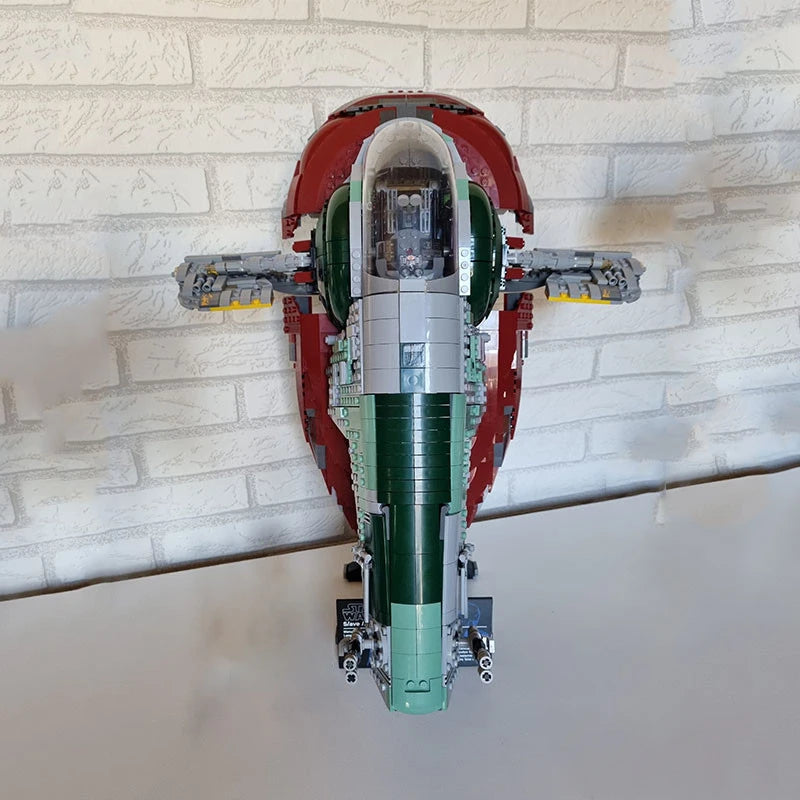 UCS Slave Ship 75060